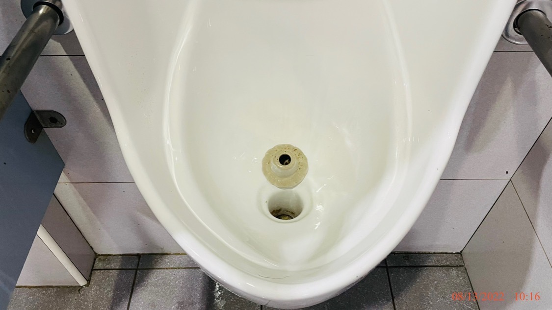 111誠正國中廁所清洗
